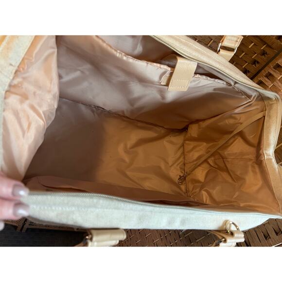 BEIS The Weekender in Beige - Picture 4 of 8